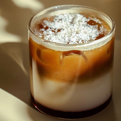 Клубничный латте L в Runshtein Coffee по цене 390 ₽