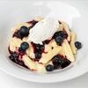 Вареники ленивые с муссом из рикотты и соусом Лесные ягоды в Волконский по цене 680