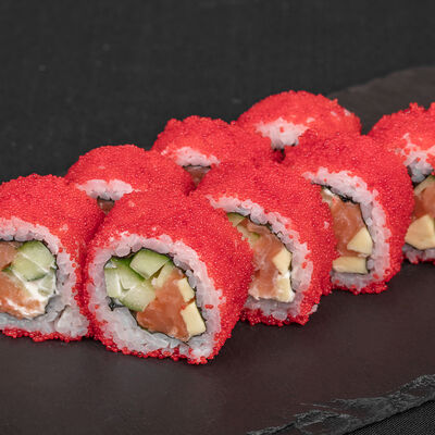 Ролл Калифорния с лососем в Отличные Суши по цене 878 ₽