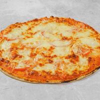 Пицца Маргарита средняя в Гастрономчик