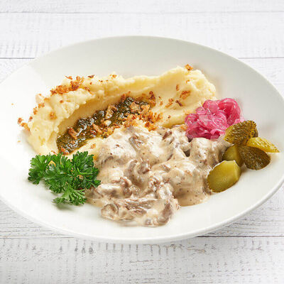 Бефстроганов из говядины с картофельным пюре в АндерСон по цене 1200 ₽