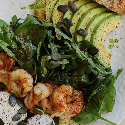 Большой завтрак с креветками и авокадов Просто Азия x Десертория по цене 850 ₽