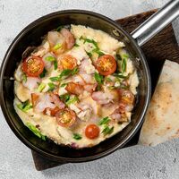Омлет из трех яиц с беконом и томатами в Сие Паста