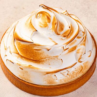 Тыквенный пай с меренгой в Круассан-кафе по цене 660 ₽