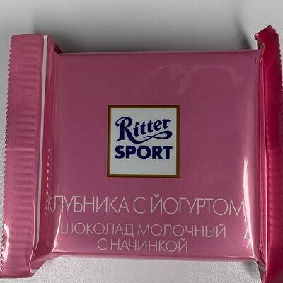 Ritter Sport мини Клубника с йогуртомв New Wave Coffee по цене 59 ₽