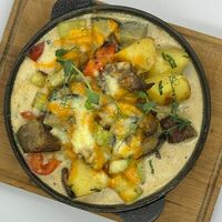 Сковородка со свининойв ДереWня