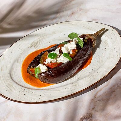 Запечённый баклажан в География по цене 740 ₽