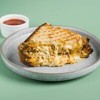 Гриль-чиз 5 сыров в HAND COFFEE