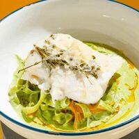 Судак с овощами и сливочным песто в Puberty