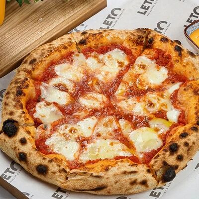 Четыре сыра на томатном соусе в Leto по цене 1210 ₽