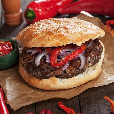 Не-БургерПлескавица в Балканский гурман по цене 580 ₽