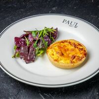 Киш с курицей и шампиньонами в Paul