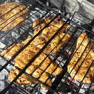 Индюшиное филе на мангале стейк в Мясной Дом по цене 680 ₽