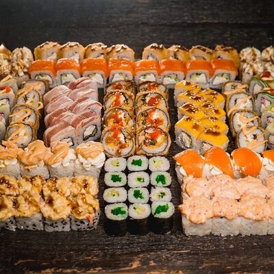 Сет Премиум New в Суши Тайм по цене 5348 ₽