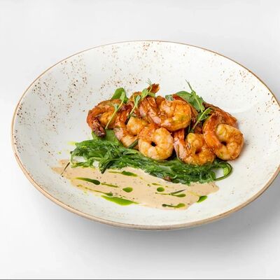 Креветки терияки, ореховый соус, чука-салат в Голый повар по цене 990 ₽