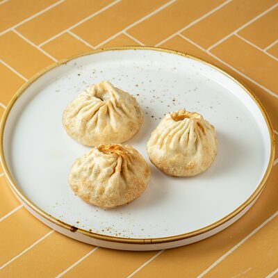 Бууза жаренная с бараниной порция (3шт) в Пароварка по цене 475 ₽