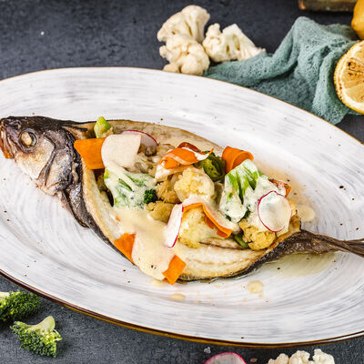 Сибас, запечённый в белом вине с овощами в Jesstaurant по цене 1380 ₽