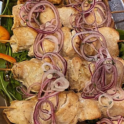 Шашлык из курицы в Бистро шеф по цене 240 ₽