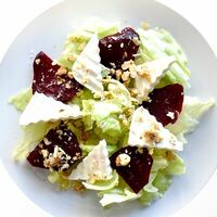 Свекольный салат с сыром фета в Дом еды