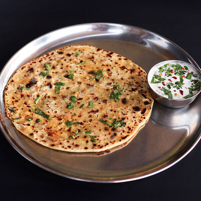 Лепешка Паранта в Ботаника по цене 460 ₽