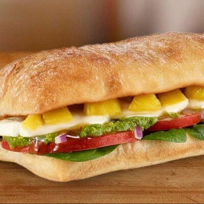 Чиабатта с курочкой и ананасами в Марсель по цене 385 ₽