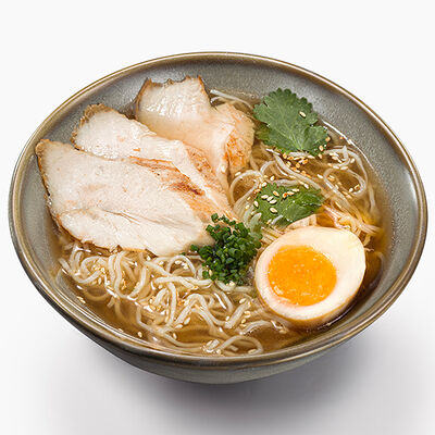 Рамэн с курицей в Вкус и лосось по цене 540 ₽