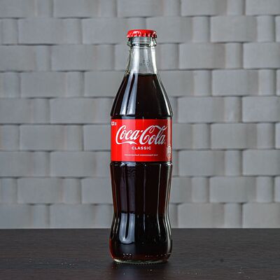 Coca-Cola в Mon Cafe по цене 160 ₽