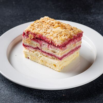 Наполеон с малиной в Шоти по цене 320