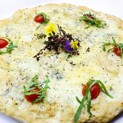 Пицца Четыре сыра в Собрание по цене 805 ₽