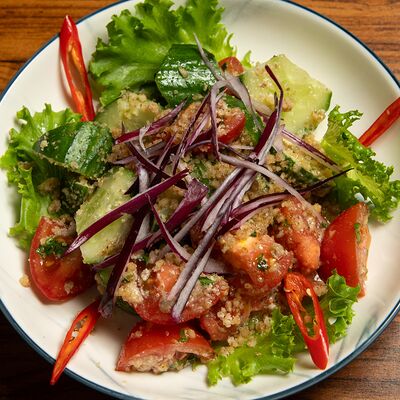 Салат Новый грузинский в Хинкали-Дали по цене 380 ₽