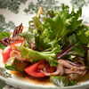Салат с мини-кальмарами в Grace Bistro по цене 1450
