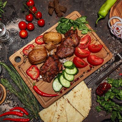 Бизнес порция со свининой в Шашлычная бостан по цене 799 ₽