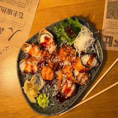 Темпура ролл с лососем в ВАЗИЮ по цене 1119 ₽