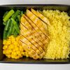 Филе куриное на гриле с кус-кусом и шашлычным соусом в Тарелка по цене 445