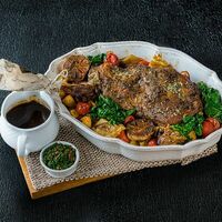 Лопатка ягненка по-тоскански в Florentini City Café