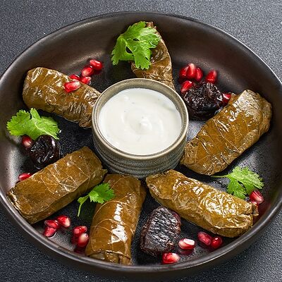 Долма с телятиной в Lafa Lounge по цене 660 ₽