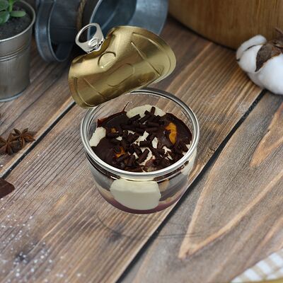 Профитроли в шоколадно-клубничном соусе в Пекарня Робин Сдобин по цене 200 ₽