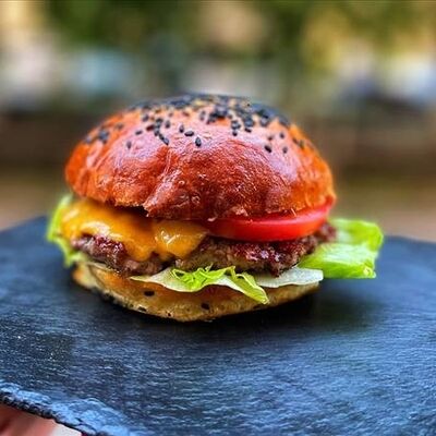 Бургер Красавчик на барбекю в Гастропаб Ёж по цене 840 ₽