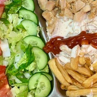 Шаурма куриная в тарелке в Шаурма по цене 490 ₽