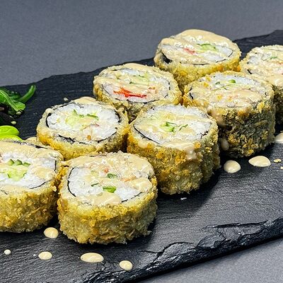 Темпура-ролл с камчатским крабом в Uminami по цене 1100 ₽