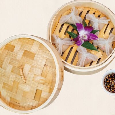 Пельмени с крабовым мясом на пару в Золотая панда по цене 1466 ₽