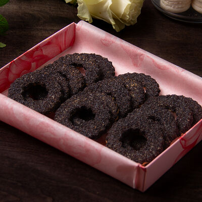 Песочное печенье с маком в La Maison гастробутик по цене 450 ₽