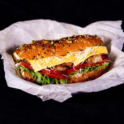 Сэндвич Цезарь в Imna Lounge по цене 560 ₽