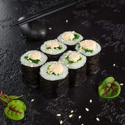 Ролл с водорослями чука в Суши Профи по цене 279 ₽