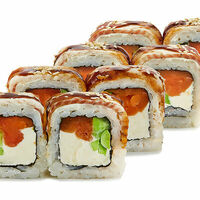 Ролл Канада с лососем в Sushi & Shef