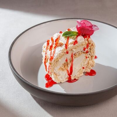 Меренга с миндалем в Sarang по цене 516 ₽