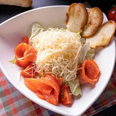 Цезарь с семгойв Гранд Терраса по цене 540 ₽