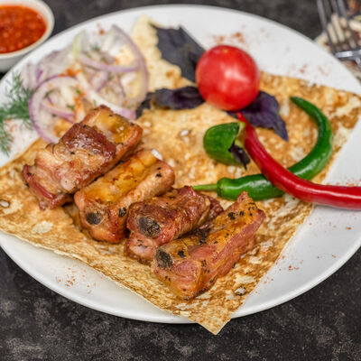 Шашлык из свинины Ребра в Пловия по цене 550 ₽