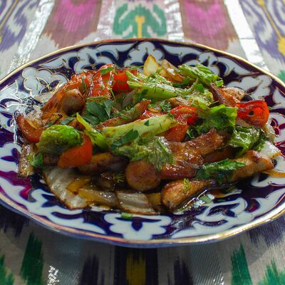 Курица по-андижански в Ташкент по цене 513 ₽