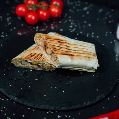 Таук с сыром в FoodBox по цене 530 ₽